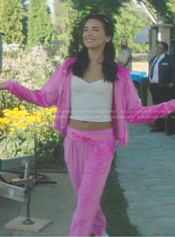Bess’s pink velour track jacket and jogger pants on Nancy Drew