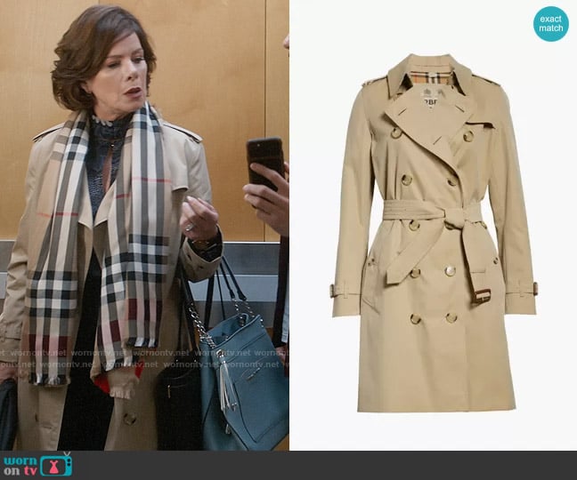 Burberry Kensington Trench worn by Margaret Wright (Marcia Gay Harden) on So Help Me Todd