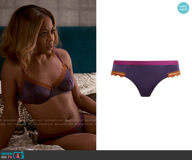 Dora Larsen Aralie Knicker worn by Renee Ross (Bresha Webb) on Run the World