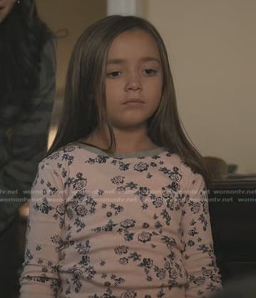 Eden’s pink floral pajamas on Manifest