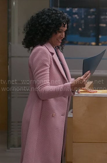 Francey’s pink chevron coat and floral bag on So Help Me Todd