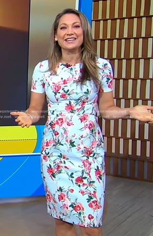 Ginger’s blue floral short sleeve dress on Good Morning America