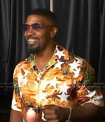 Jamie Foxx’s star print shirt on Access Hollywood