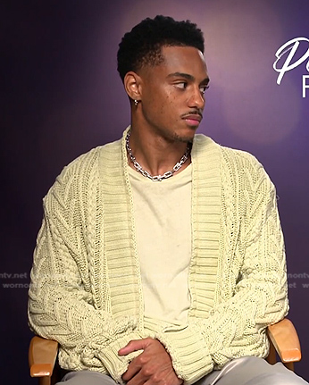 Keith Powers’s yellow cable knit cardigan on E! News