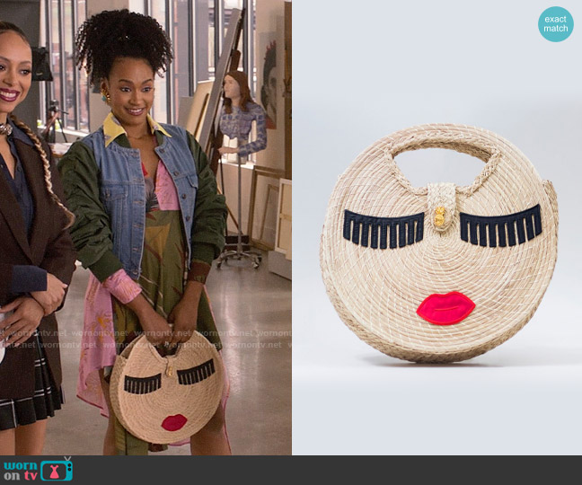 KM33 Little Face in a Circle Bag worn by Sondi Hill (Corbin Reid) on Run the World