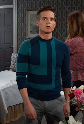 Leo’s blue colorblock sweater on Days of our Lives