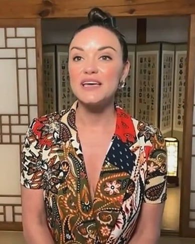Lindsay Myers’s paisley print dress on Access Hollywood