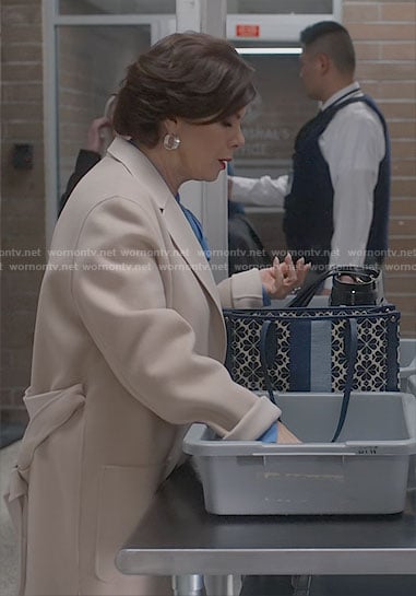 Margaret’s two-tone beige coat on So Help Me Todd