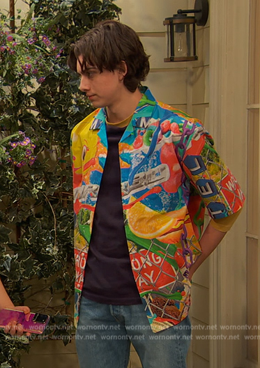 Neil’s printed shirt on Ravens Home