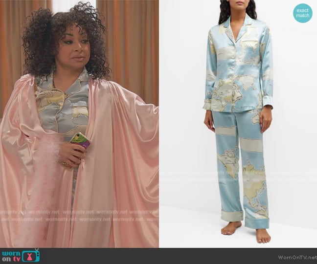Olivia Von Halle Lila Silk Map-Print Pajama Set worn by Raven Baxter (Raven-Symoné) on Ravens Home