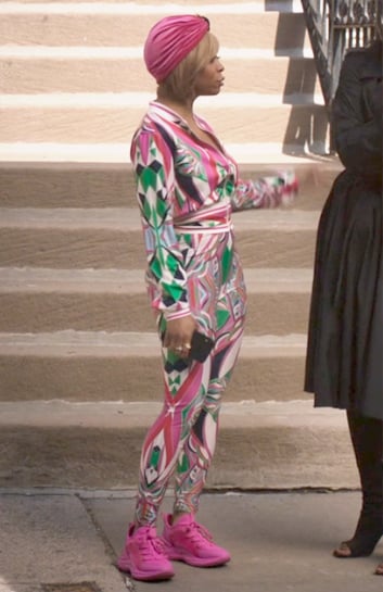 Renee’s printed leggings and jacket set and pink sneakers on Run the World