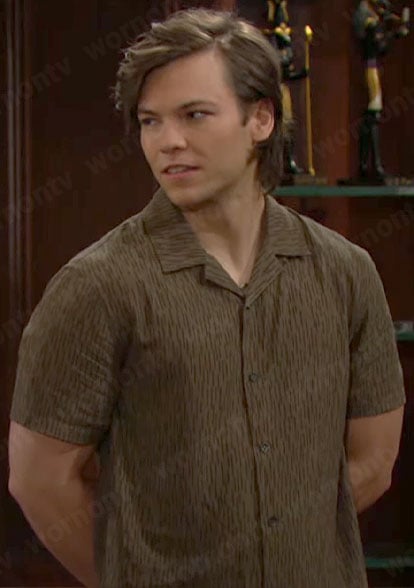 RJ’s olive green printed shirt on The Bold and the Beautiful