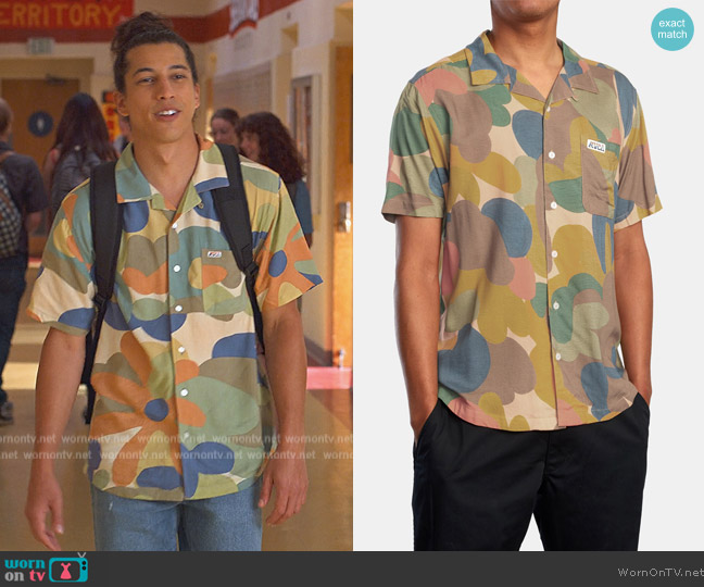 RVCA Mel G Floral Short Sleeve Shirt worn by (Benjamin Norris) on Never Have I Ever