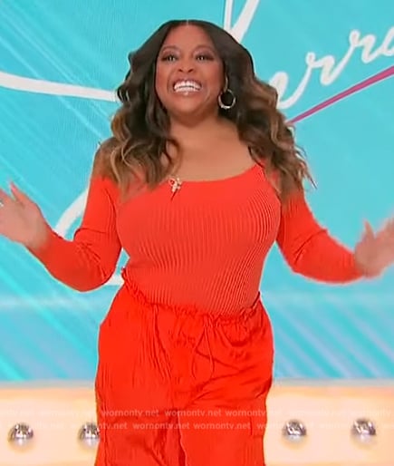 Sherri’s red ribbed top on Sherri