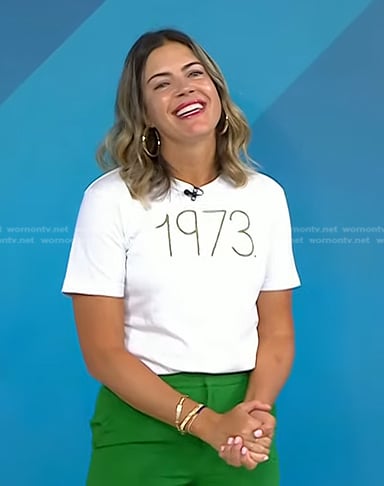 Siri Daly’s white 1973 print tee on Today