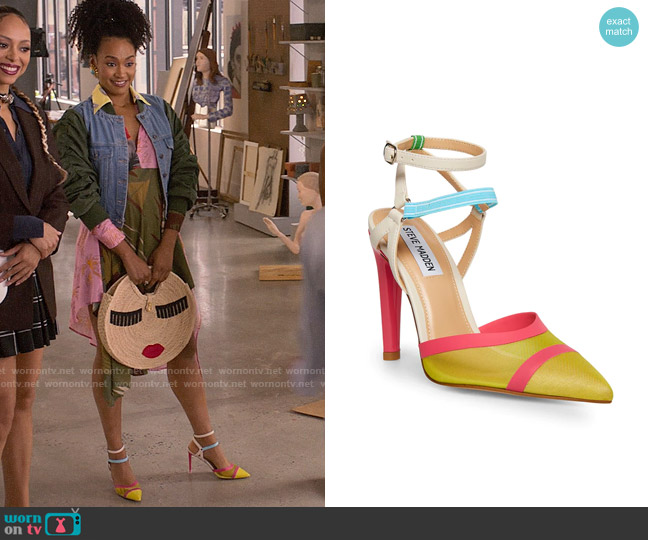 Steve Madden Aford Pumps worn by Sondi Hill (Corbin Reid) on Run the World
