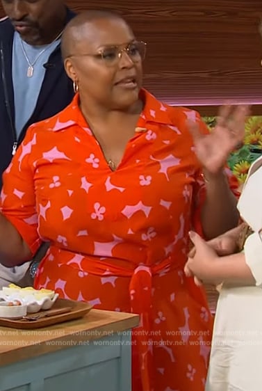 Tanya Holland’s red printed tie waist dress on The Kelly Clarkson Show