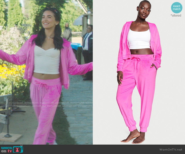 Victorias Secret Velour Full-Zip Hoodie worn by Bess (Maddison Jaizani) on Nancy Drew