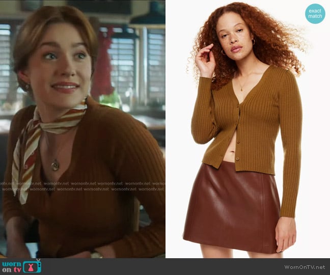 Wilfred Manila Cardigan in Rich Chestnut worn by Nancy Drew (Kennedy McMann) on Nancy Drew