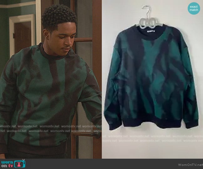 Zara Tie dye Sweateshirt worn by Booker Baxter (Issac Ryan Brown) on Ravens Home
