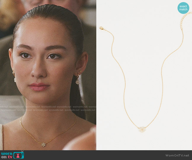 Altar'd State Crystal Flower Necklace worn by Belly Conklin (Lola Tung) on The Summer I Turned Pretty