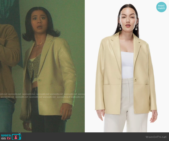 Babaton Logan Blazer worn by George Fan (Leah Lewis) on Nancy Drew
