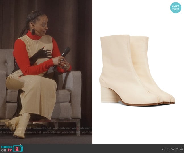Maison Margiela Off-White Tabi Ankle Boots