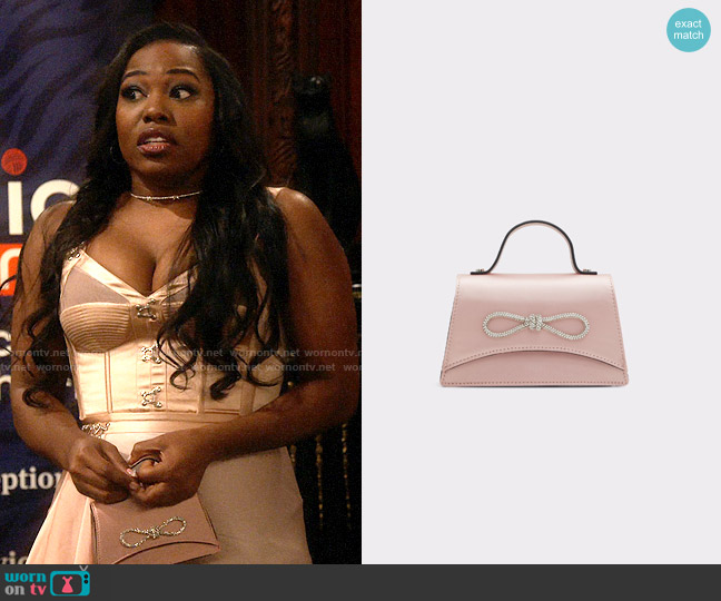 Aldo Papioni Bag worn by Harper (Laci Mosley) on iCarly