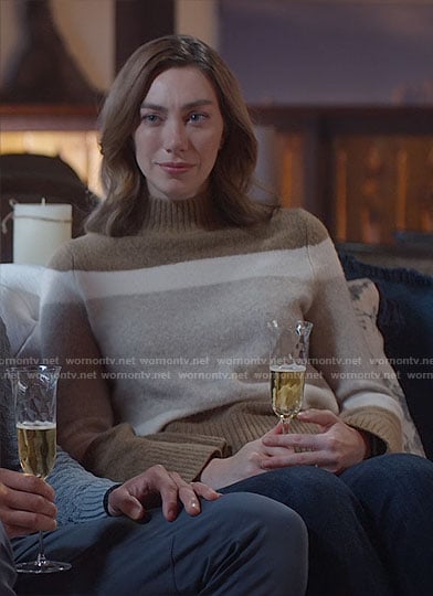 Allison’s beige and grey colorblock sweater on So Help Me Todd