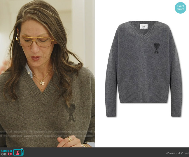 Ami Alexandre Mattiussi Gray Ami de Cœur Sweater worn by Jenna Lyons on The Real Housewives of New York City