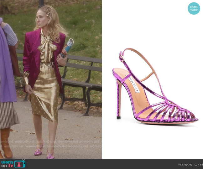 Cosmopolitan Magazine Clutch worn by Carrie Bradshaw (Sarah Jessica Parker) on And Just Like That