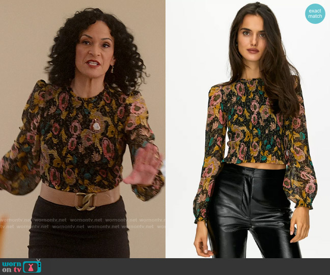 Wilfred Lilith Blouse in Black/Cairo Gold worn by Francey (Rosa Arredondo) on So Help Me Todd