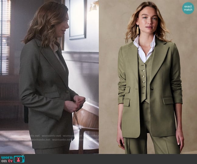 Banana Republic Lido Blazer in Desert Thyme Green worn by Allison Grant (Madeline Wise) on So Help Me Todd