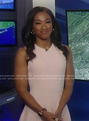 Brittany Bell’s pink ribbed dress on Good Morning America