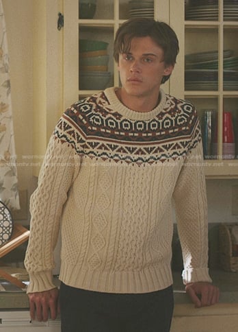 Conrad’s white cable knit sweater on The Summer I Turned Pretty