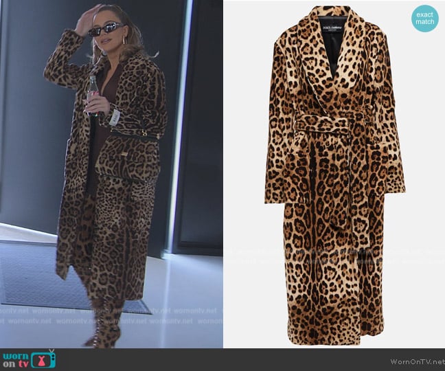 Dolce and Gabbana x Kim leopard-print cape coat worn by Khloe Kardashian (Khloe Kardashian) on The Kardashians
