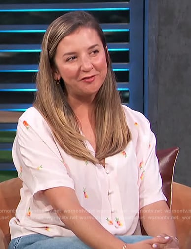 Ellen Kershaw’s pink floral top on Access Hollywood
