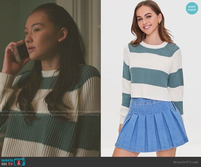 Forever 21 Striped Raglan Sweater worn by Belly Conklin (Lola Tung) on The Summer I Turned Pretty