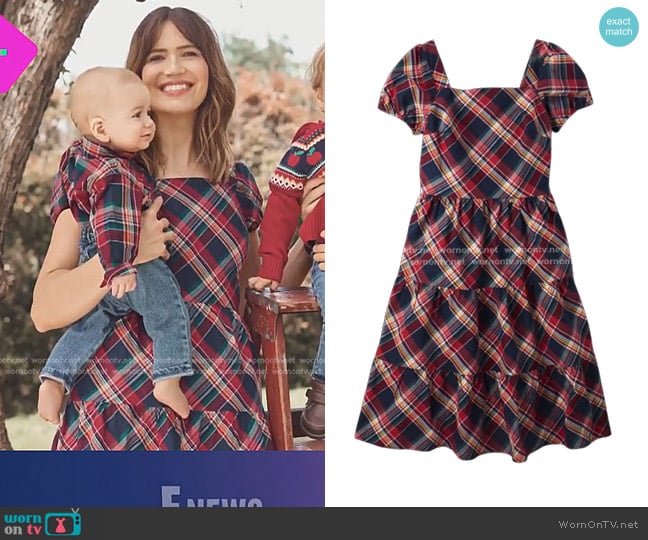 Gymboree Plaid Poplin Tiered Dress in Apple Orchard Tidal worn by Mandy Moore on E! News