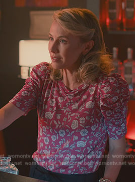 Kathy’s pink floral print puff sleeve top on Sweet Magnolias