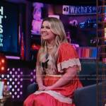 Kelly Clarkson’s pink lace trim maxi dress on E! News