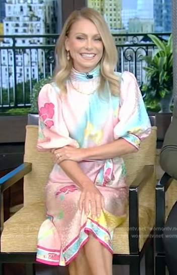 Kelly’s rainbow printed dress on Live with Kelly and Ryan