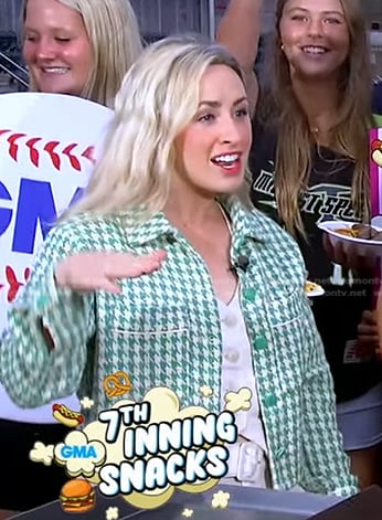 Kelsey Christensen’s green houndstooth jacket on Good Morning America