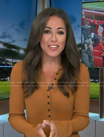 Kaylee’s brown ribbed polo dress on Today