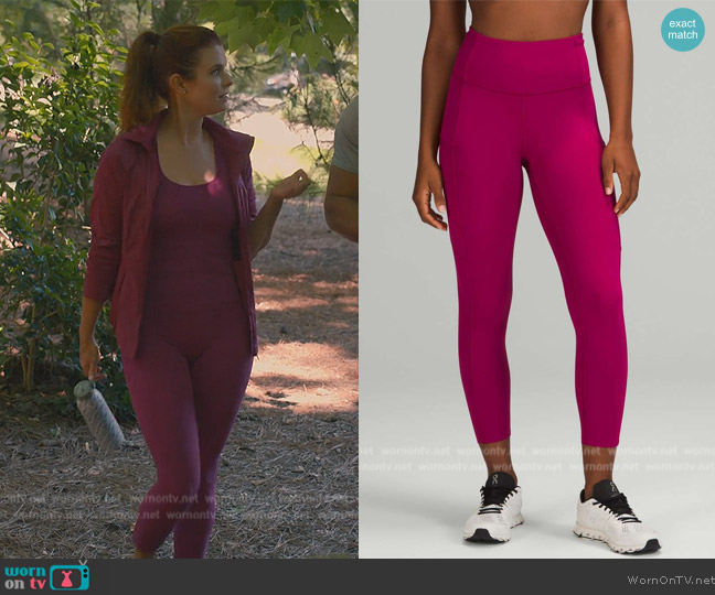 Lululemon Fast and Free High Rise Leggings worn by Maddie Townsend (JoAnna Garcia Swisher) on Sweet Magnolias