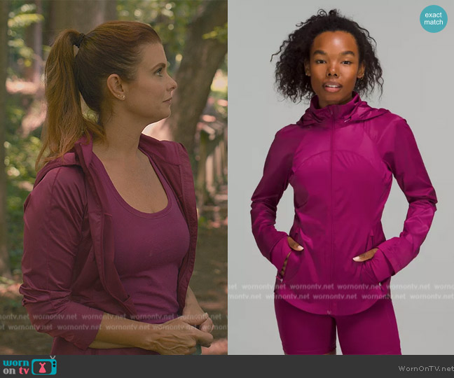 Lululemon Goal Smasher Jacket worn by Maddie Townsend (JoAnna Garcia Swisher) on Sweet Magnolias
