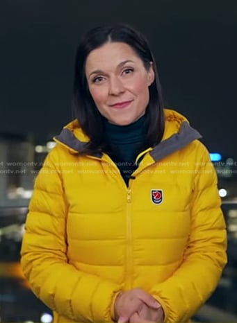 Maggie Rulli’s yellow down jacket on Good Morning America