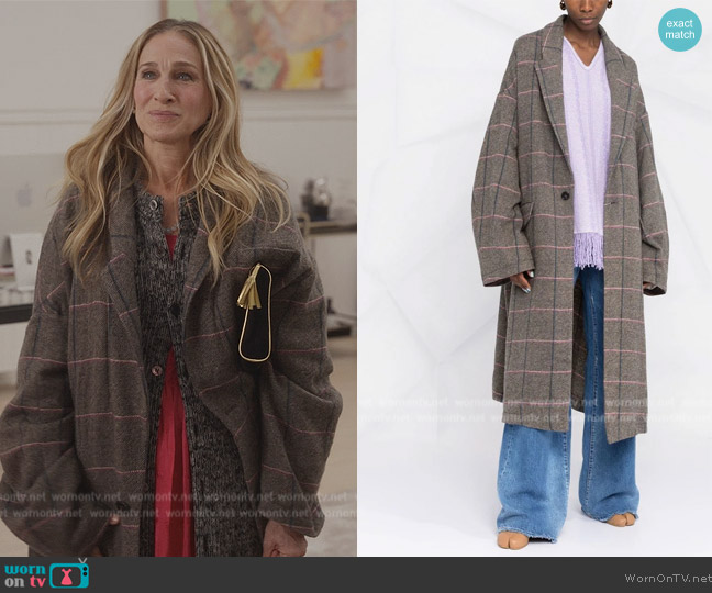 Maison Margiela Oversize checked midi coat worn by Carrie Bradshaw (Sarah Jessica Parker) on And Just Like That
