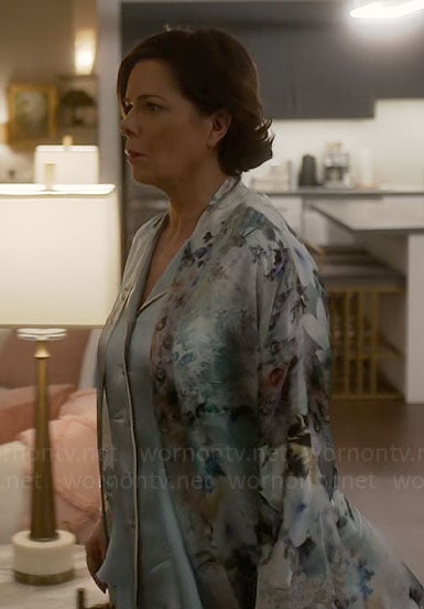 Margaret’s light blue pajamas and floral robe on So Help Me Todd