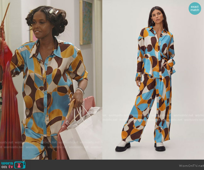 Nasty Gal Abstract Print Two Piece Set Pants worn by Ubah Hassan on The Real Housewives of New York City